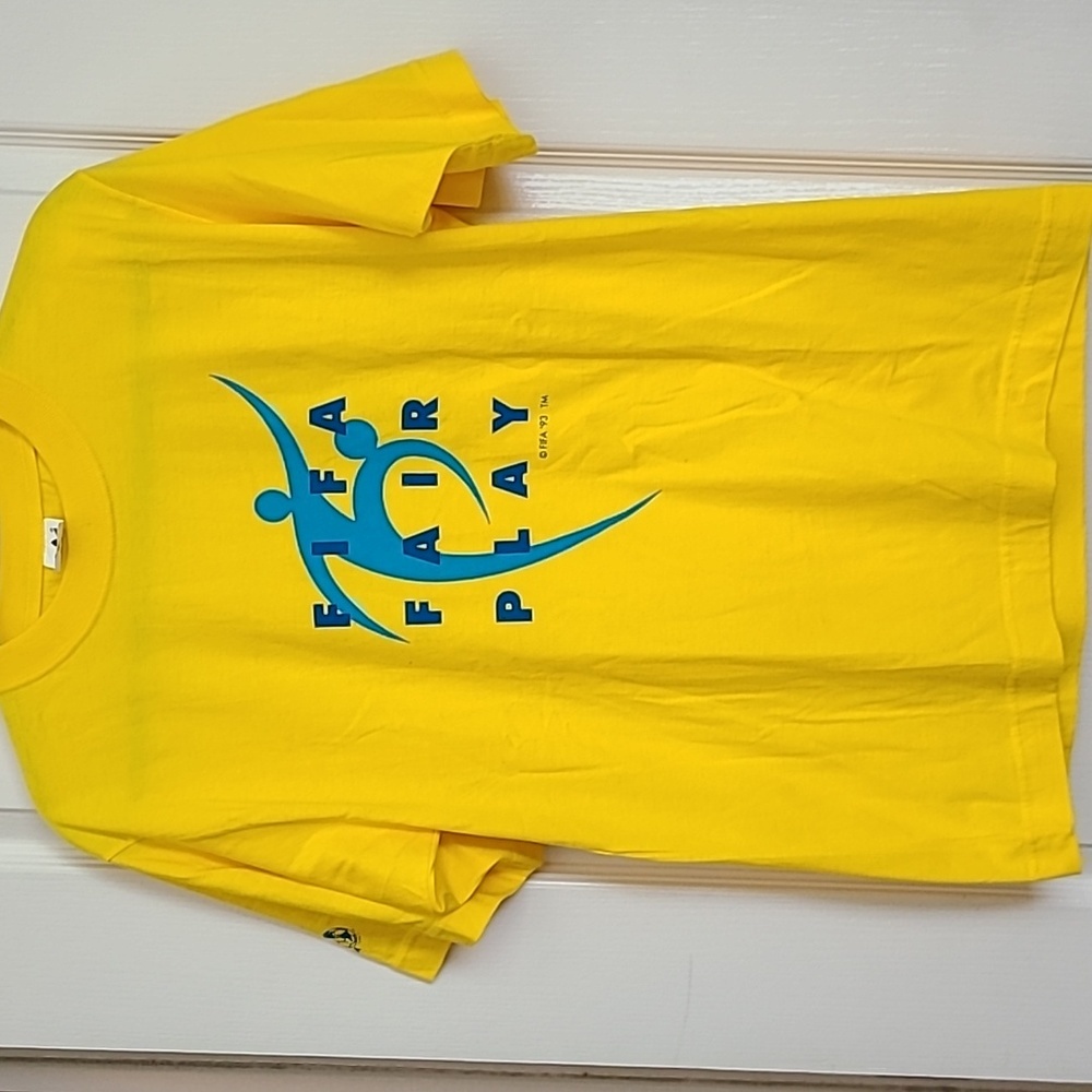 Vintage 1992 fifa fair play t shirt